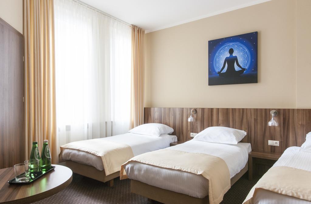 Mandala Hostel & Apartments Poznań Værelse billede